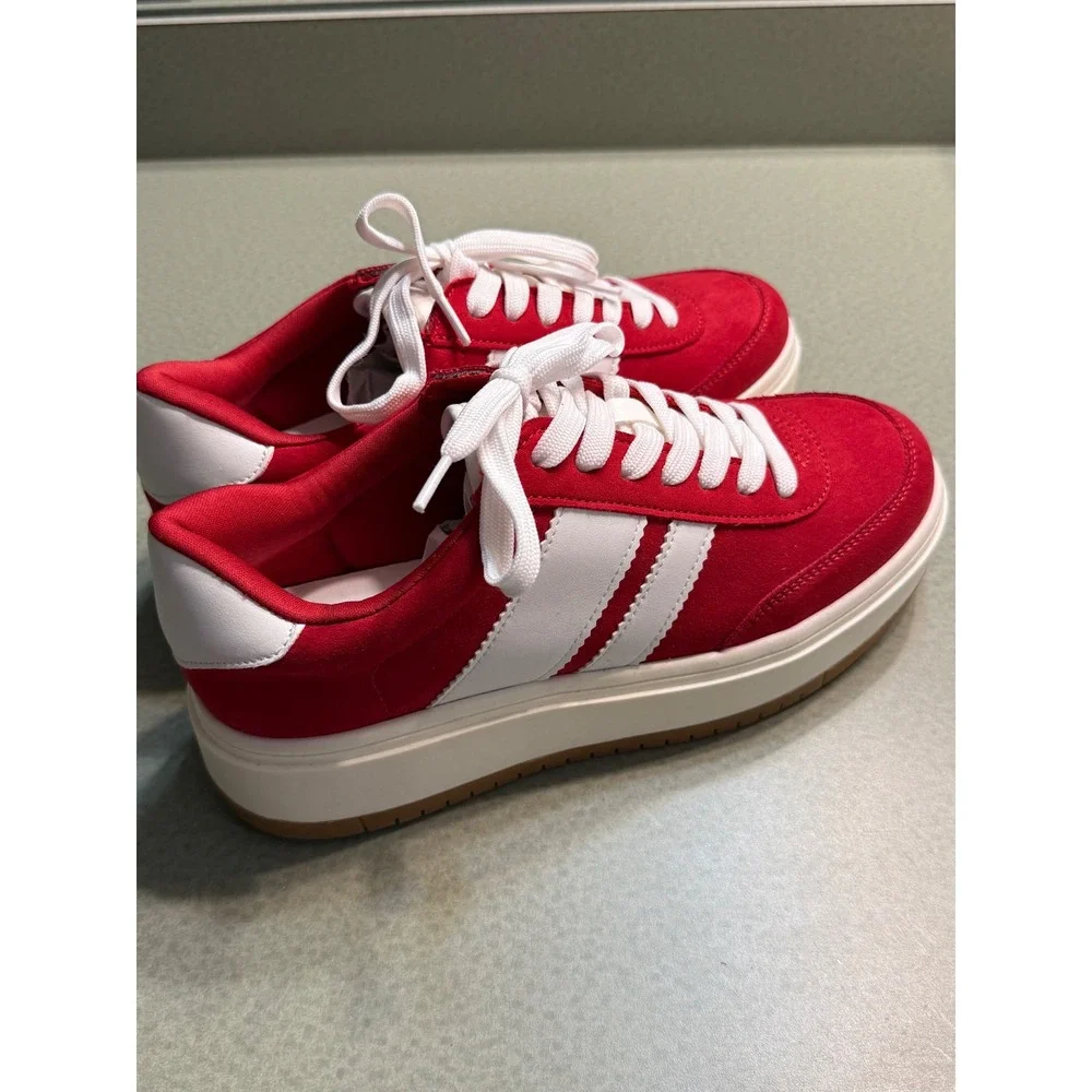 Madden Girl Red Platform Sneakers‎ White Stripe Lace Up Size 8.5 B12B